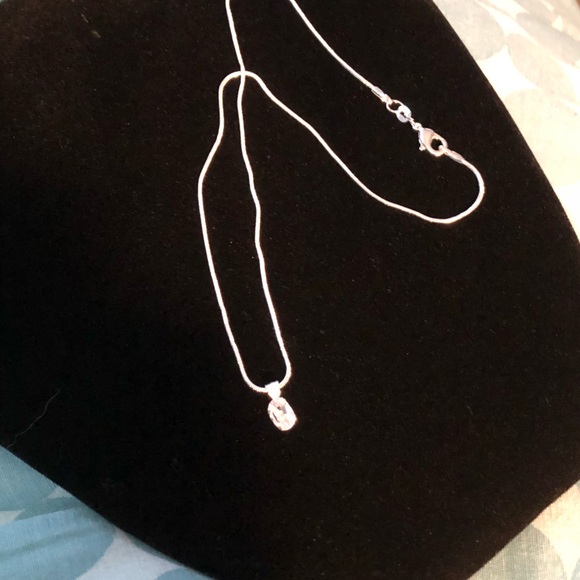 NWT Beautifully crafted Oblong Diamond simulant - Picture 8 of 10